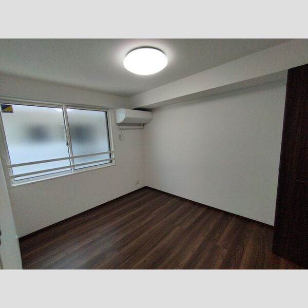 居室・リビング (南洋室)