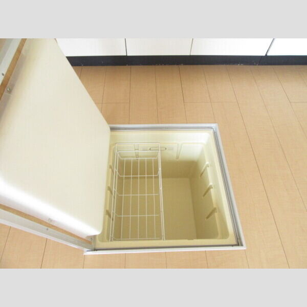 その他 (床下収納)