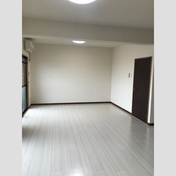 居室・リビング (303　13.5帖のLDK)