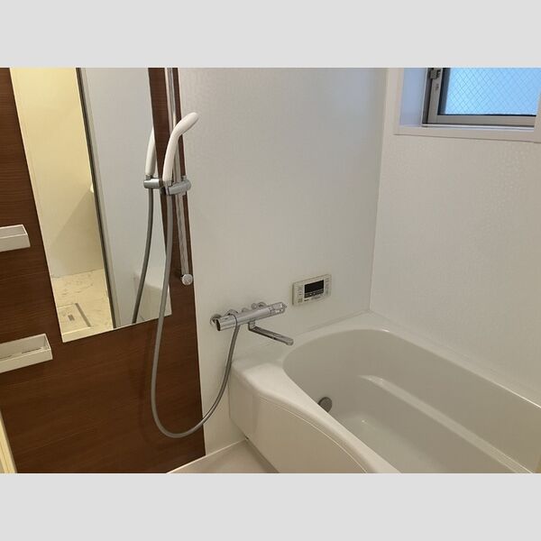 バス (浴室)