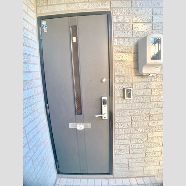 玄関 (カメラ付インターホン♪)