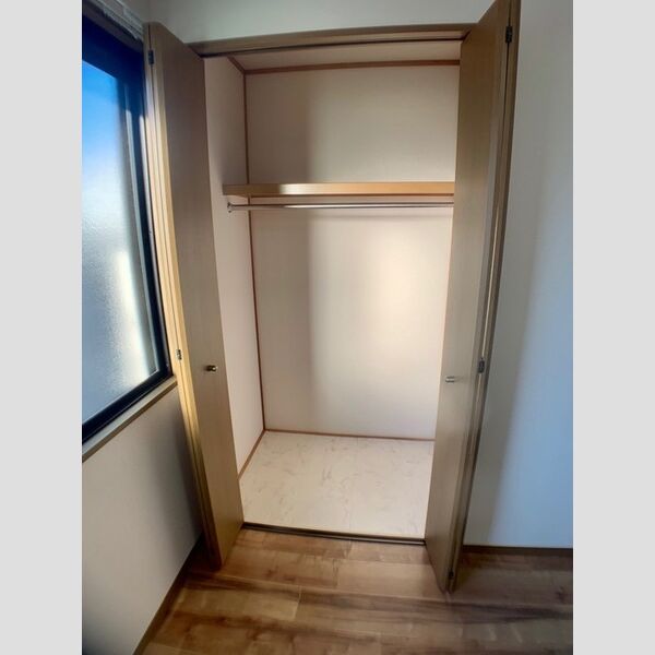 収納 (北洋室　クローゼット♪)