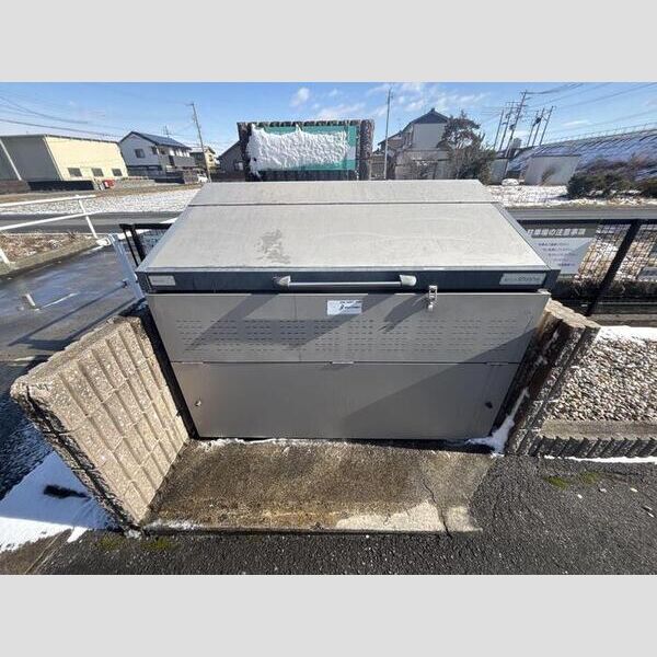 現地周辺 (ゴミステーション)