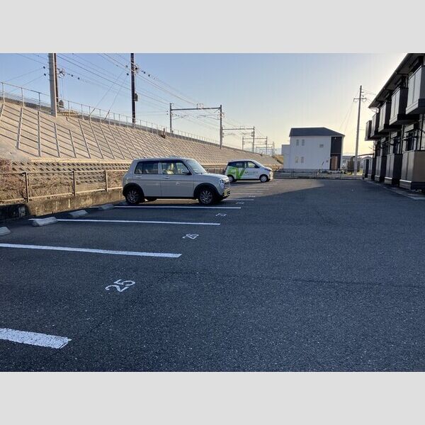 駐車場 (駐車場)