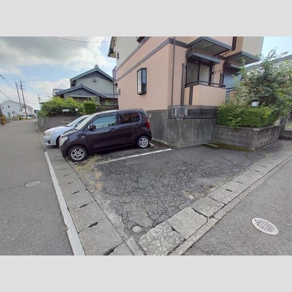 駐車場 (駐車場)