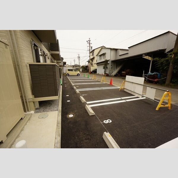 駐車場 (駐車場)