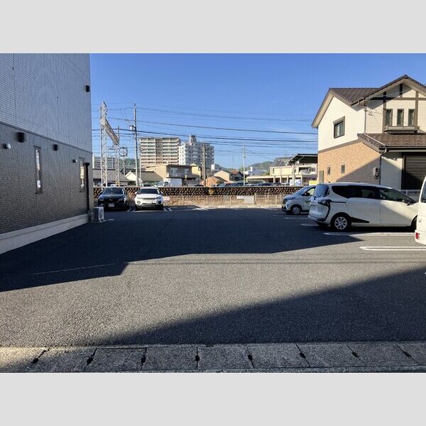 駐車場 (駐車場)
