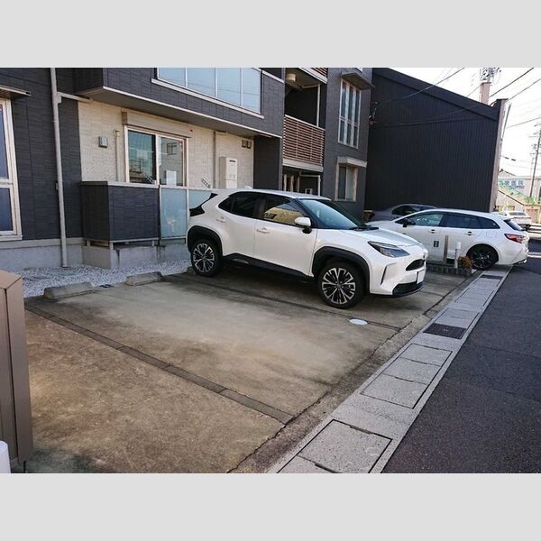 駐車場 (駐車場)