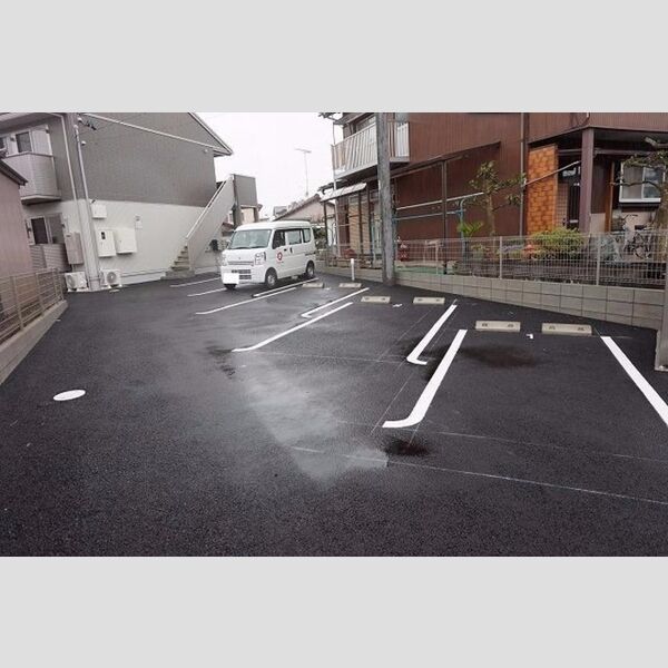 駐車場 (駐車場)