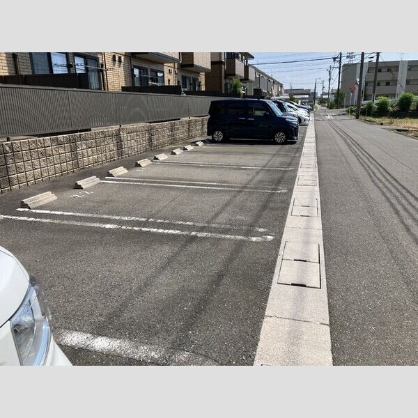 駐車場 (駐車場)