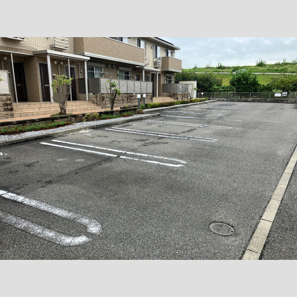 駐車場 (駐車場)