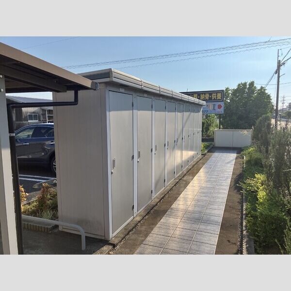 現地周辺 (物置)