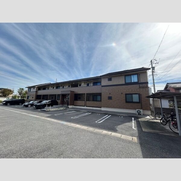 建物外観 (外観写真)