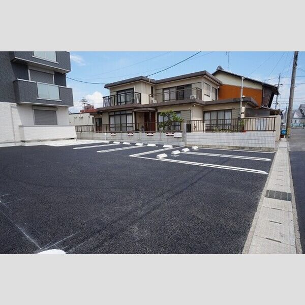 駐車場 (駐車場)