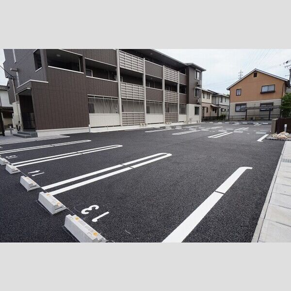 駐車場 (駐車場)