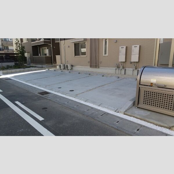 駐車場 (駐車場)