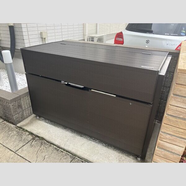 現地周辺 (ダストピット)