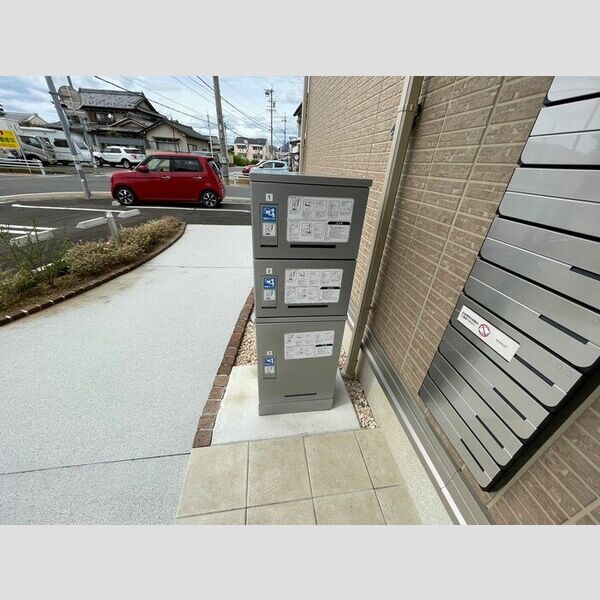 現地周辺 (宅配ボックス)