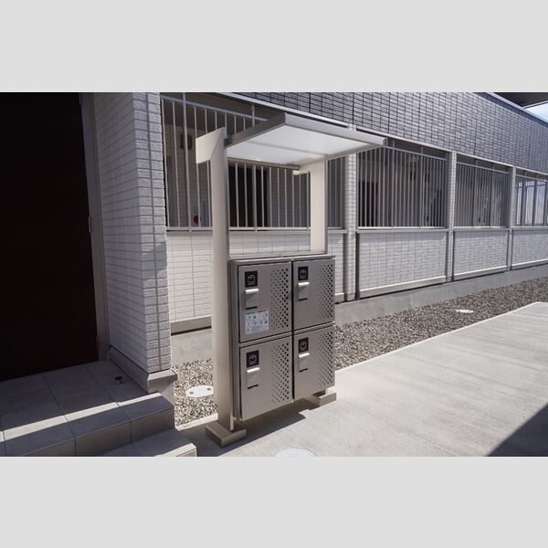 現地周辺 (宅配ボックス)