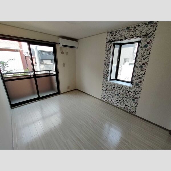 居室・リビング (洋室)