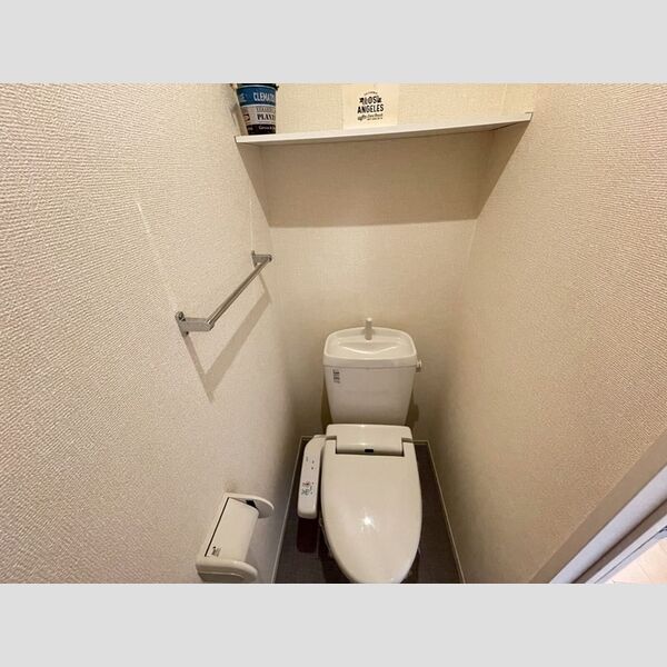 トイレ (温水洗浄暖房便座)