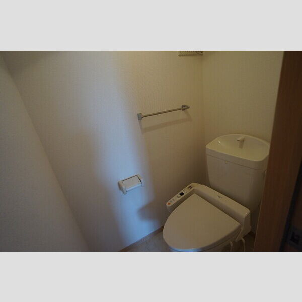 トイレ (温水洗浄暖房便座)