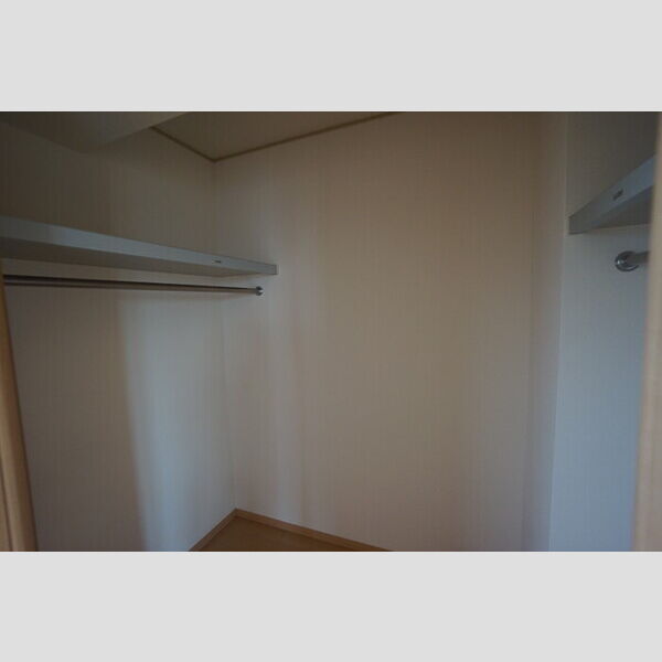 収納 (ウォークインクローゼット)