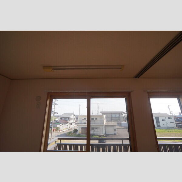 その他設備 (室内物干し)