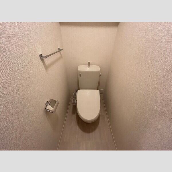 トイレ (温水洗浄暖房便座)