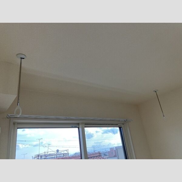 その他設備 (室内物干し)