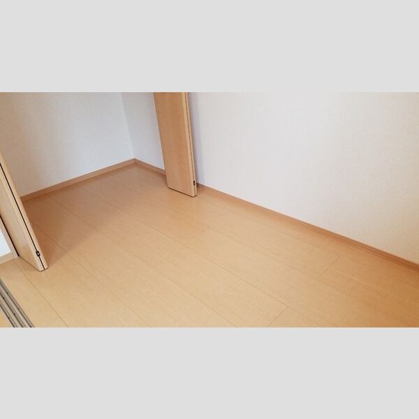 その他 (洋室)