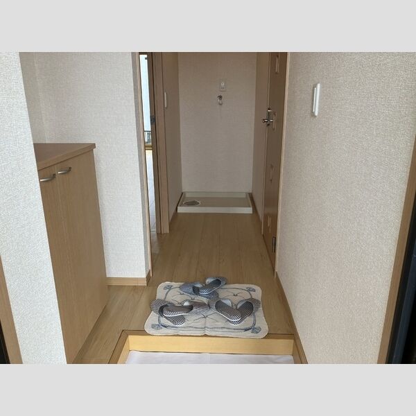 玄関 (玄関)