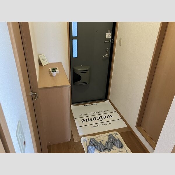 玄関 (玄関)