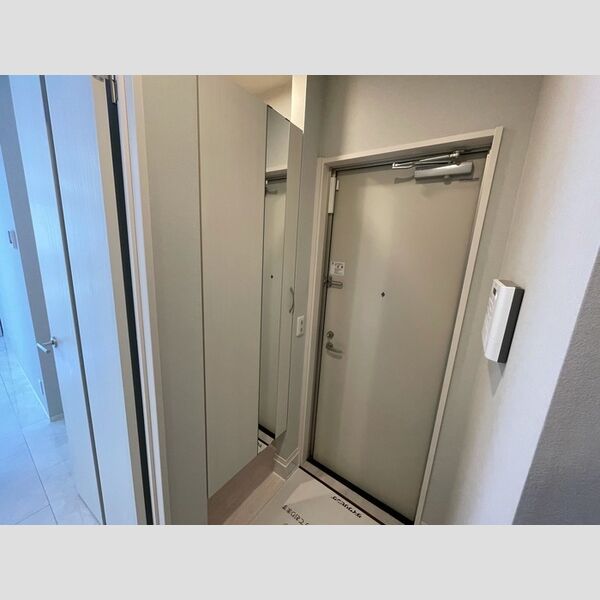 玄関 (シューズボックス)