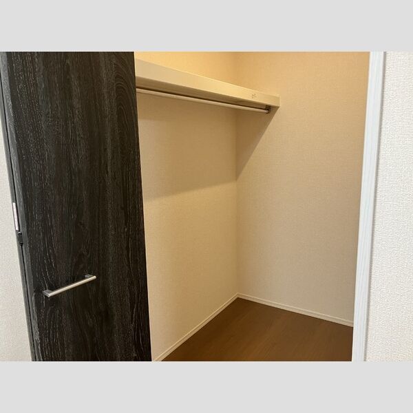 収納 (ウォークインクローゼット)