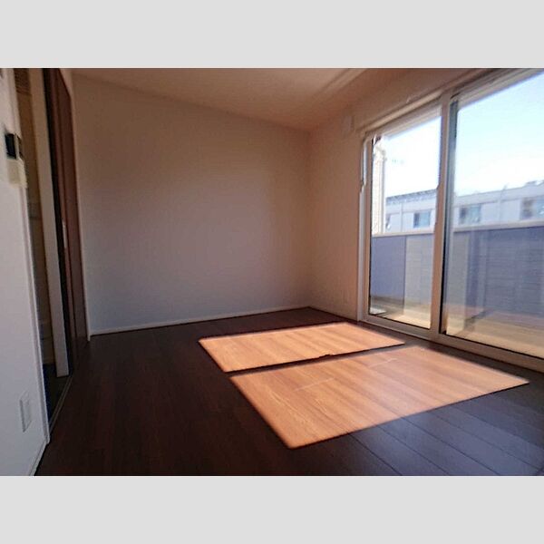 居室・リビング (南洋室)