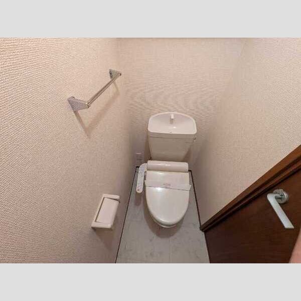 トイレ (温水洗浄暖房便座)