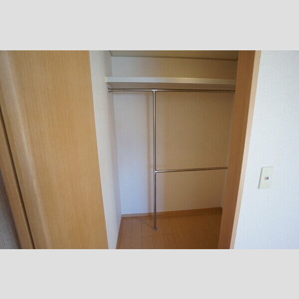 収納 (ウォークインクローゼット)