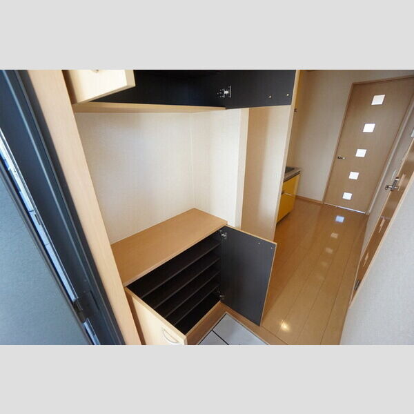 収納 (シューズボックス)