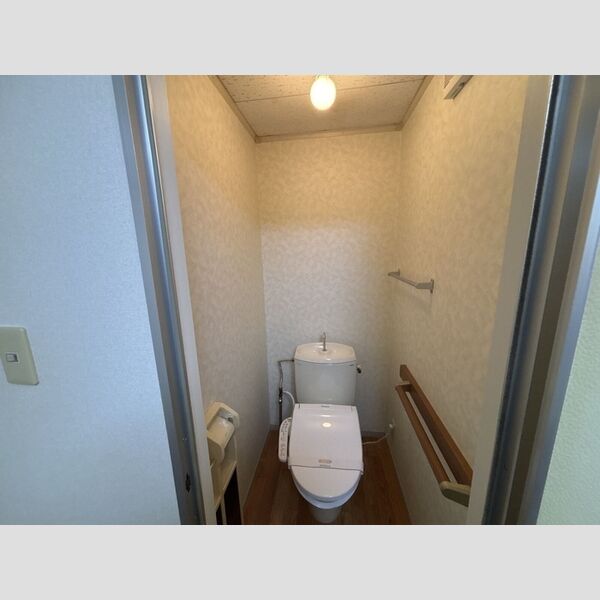 トイレ (温水洗浄暖房便座)