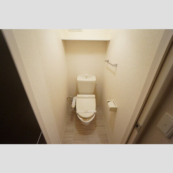 トイレ (温水洗浄暖房便座)