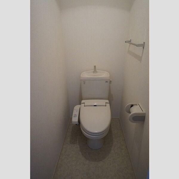 トイレ (温水洗浄暖房便座)