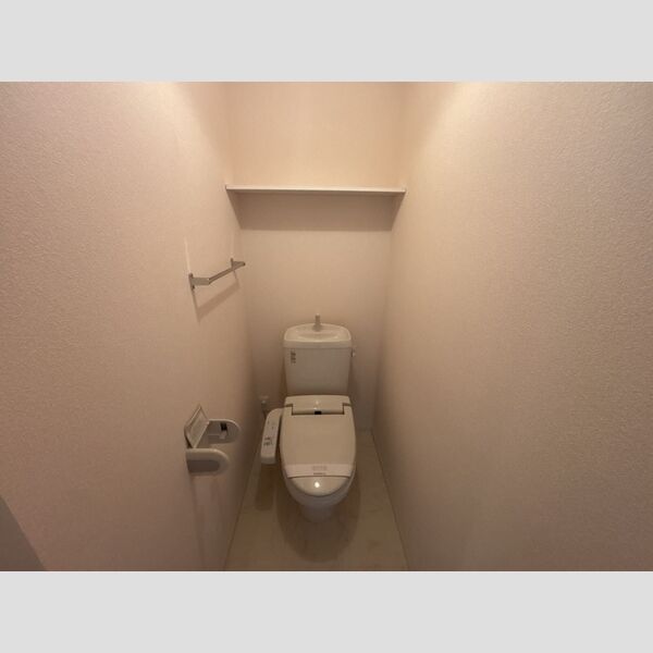 トイレ (温水洗浄暖房便座)