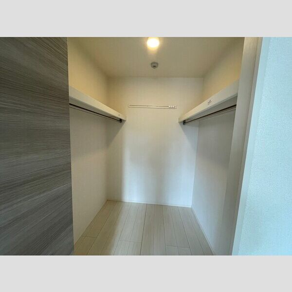 収納 (ウォークインクローゼット)