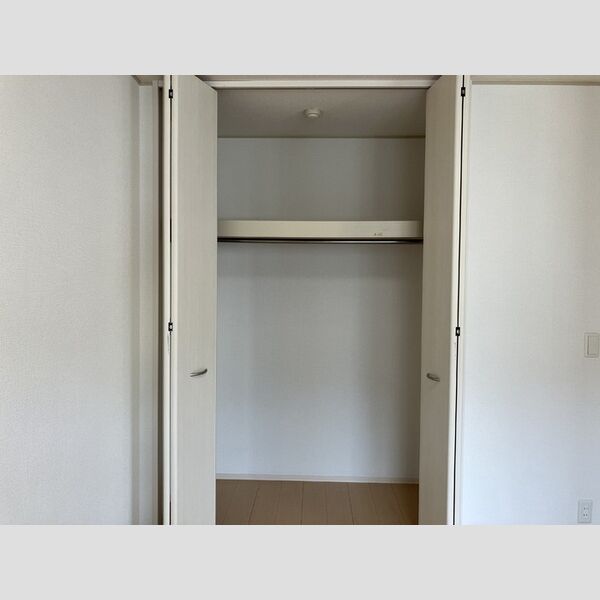収納 (クローゼット)