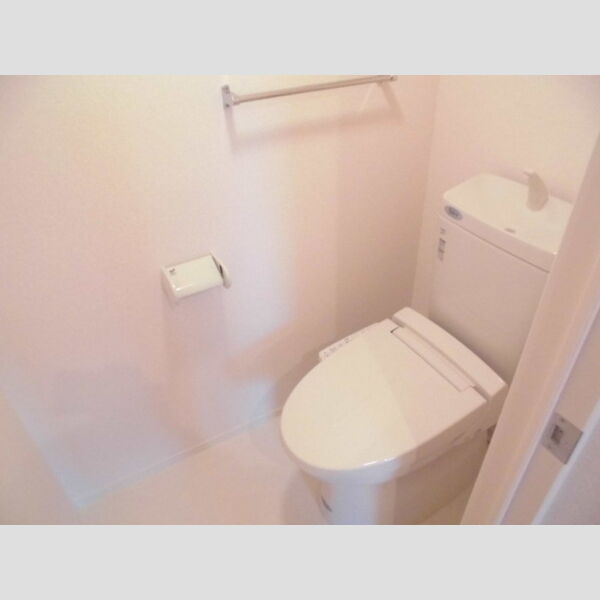 トイレ (温水洗浄暖房便座)