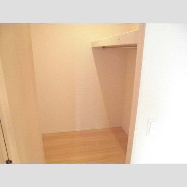 収納 (ウォークインクローゼット)