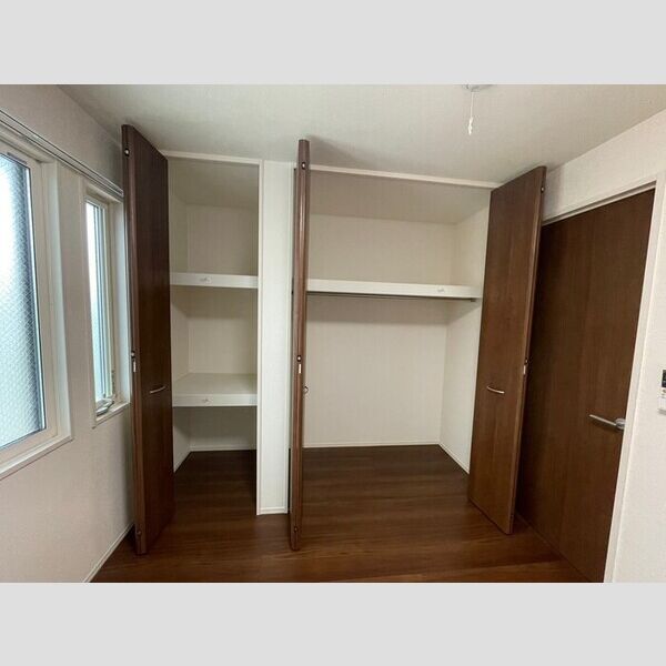 収納 (クローゼット・物入)