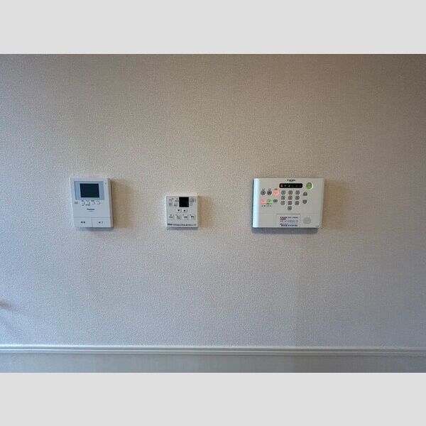 その他設備 (モニタ付インターホン・追い焚き給湯器リモコン・ALSOKホームセキュリティ)