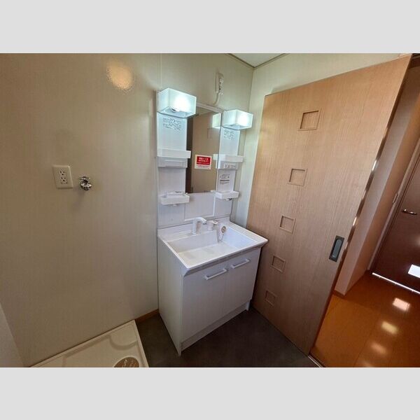 洗面所 (洗髪洗面化粧台)